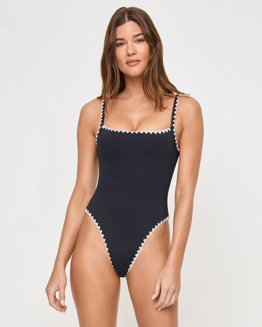 NADIA 1PC
