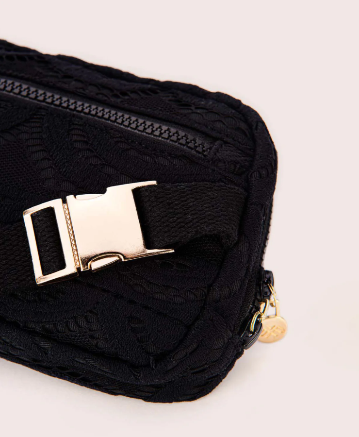 LACE CROSS BODY