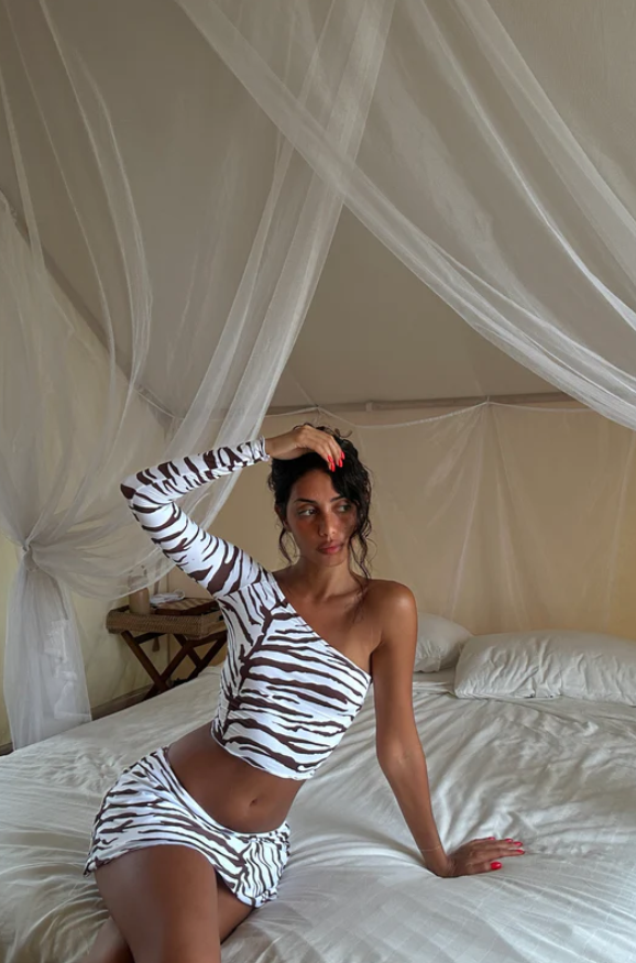 Arlo One Sleeve Top